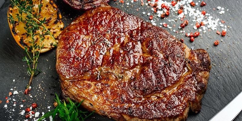 Daging - makanan yang harus dikonsumsi saat puasa